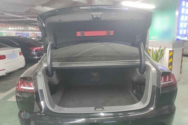 Used BYD Han 2022 EV Genesis Edition 715KM Front-Wheel-Drive Prestige Model Trunk