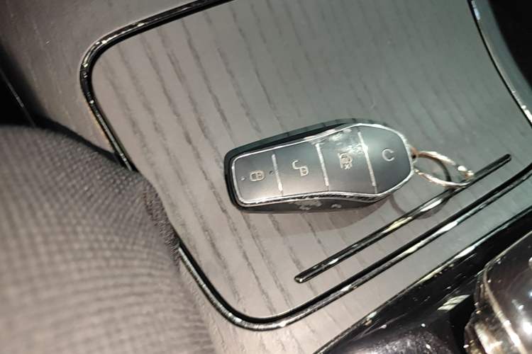 Used BYD Han 2022 EV Genesis Edition 610KM All-Wheel Drive Premium Model Vehicle Key