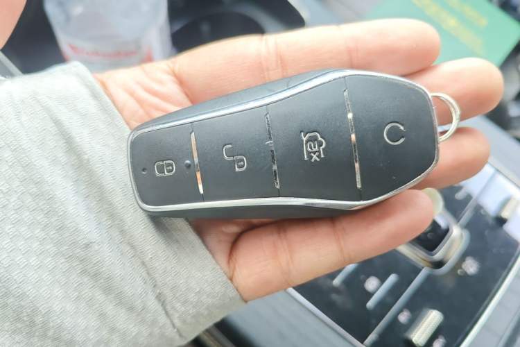 Used BYD Han 2022 DM-i 121KM Luxury Model Vehicle Key