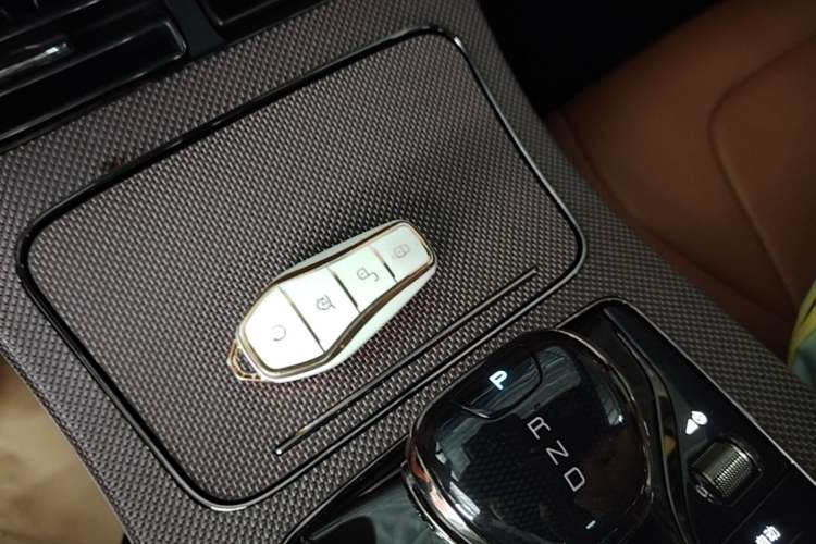 Used BYD Han 2022 DM-i 121KM Luxury Model Vehicle Key