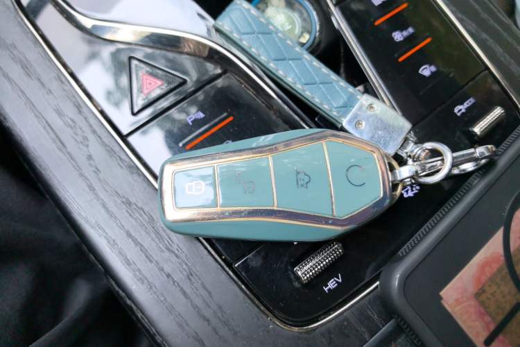 Used BYD Han 2022 DM-i 121KM Luxury Model Vehicle Key