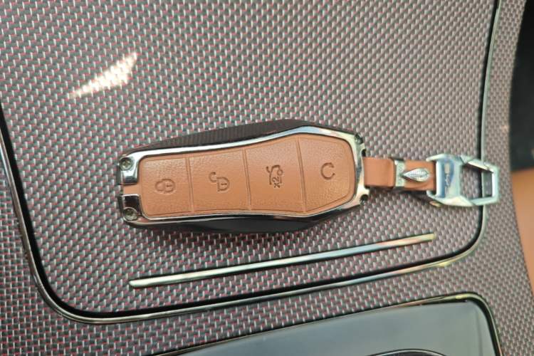 Used BYD Han 2022 DM-p 202km Four-Wheel Drive Flagship Model Vehicle Key