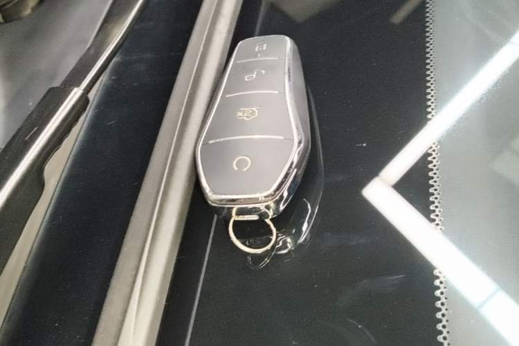 Used BYD Han 2022 DM-i 121KM Luxury Model Vehicle Key