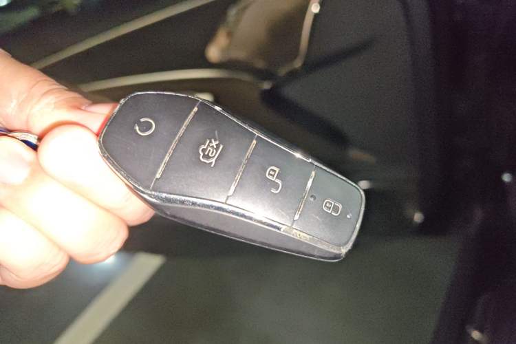 Used BYD Han 2022 DM-i 121KM Luxury Model Vehicle Key