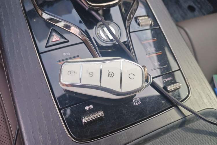 Used BYD Han 2022 EV Genesis Edition 610KM All-Wheel Drive Premium Model Vehicle Key