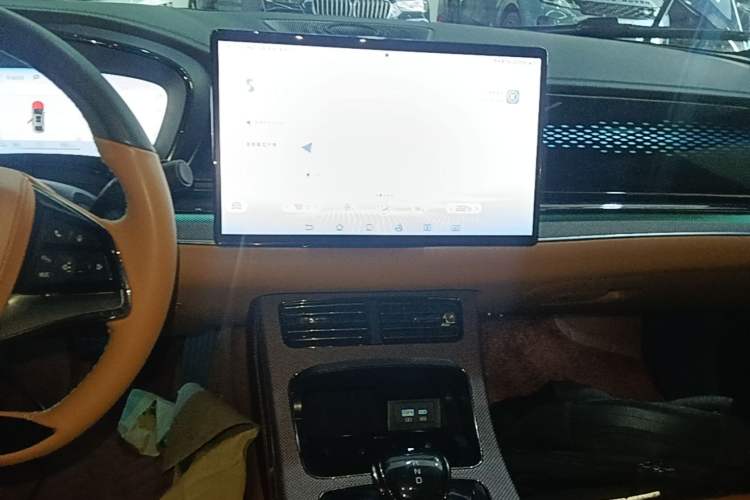 Used BYD Han 2022 EV Genesis Edition 610KM All-Wheel Drive Premium Model Audio And AC Panel