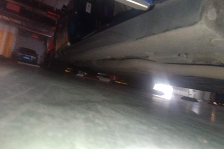Used BYD Han 2022 DM-i 121KM Luxury Model Chassis Front Right