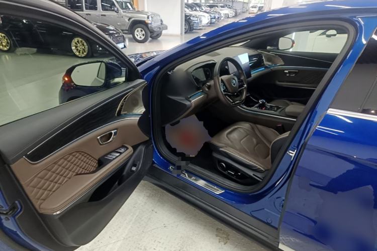 Used BYD Han 2022 EV Genesis Edition 715 km Front-Wheel-Drive Flagship Model Driver Seat