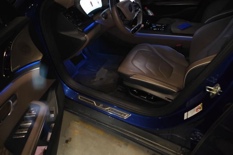 Used BYD Han 2022 DM-i 121KM Luxury Model Driver Seat