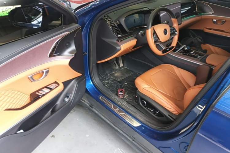 Used BYD Han 2022 DM-i 121KM Luxury Model Driver Seat
