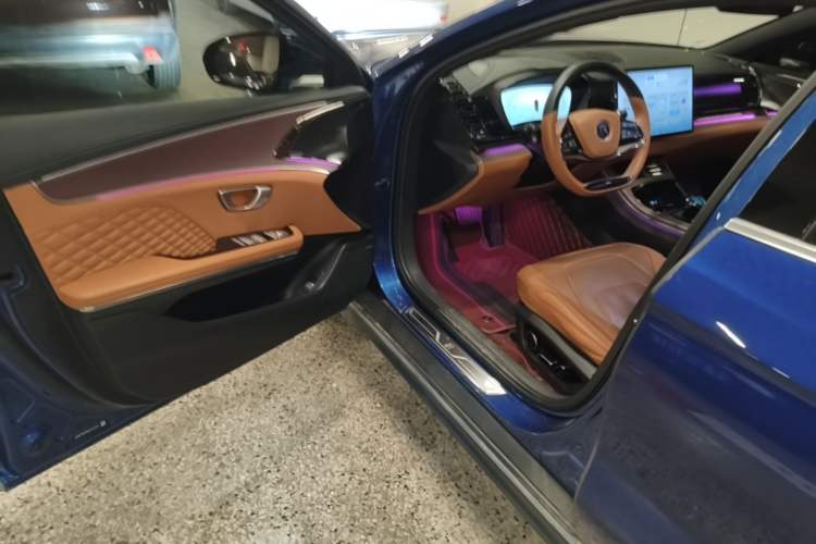Used BYD Han 2022 DM-i 121KM Luxury Model Driver Seat