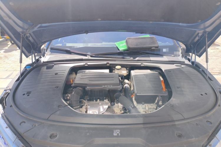Used BYD Han 2022 DM-i 121KM Luxury Model Engine Bay