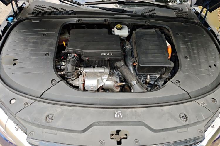 Used BYD Han 2022 DM-i 121KM Luxury Model Engine Bay