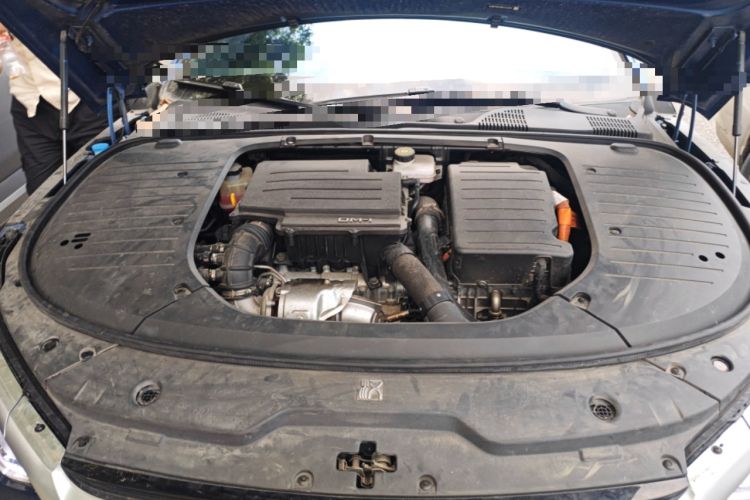 Used BYD Han 2022 DM-i 121KM Luxury Model Engine Bay