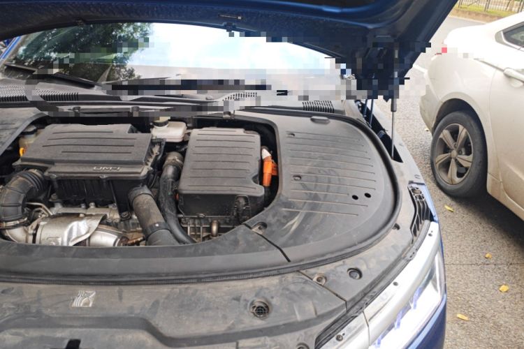 Used BYD Han 2022 DM-i 121KM Luxury Model Engine Bay Left