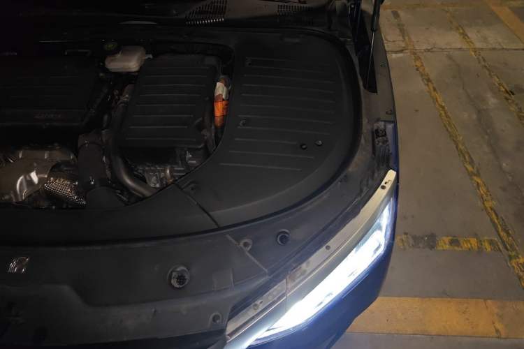 Used BYD Han 2022 DM-i 121KM Luxury Model Engine Bay Left