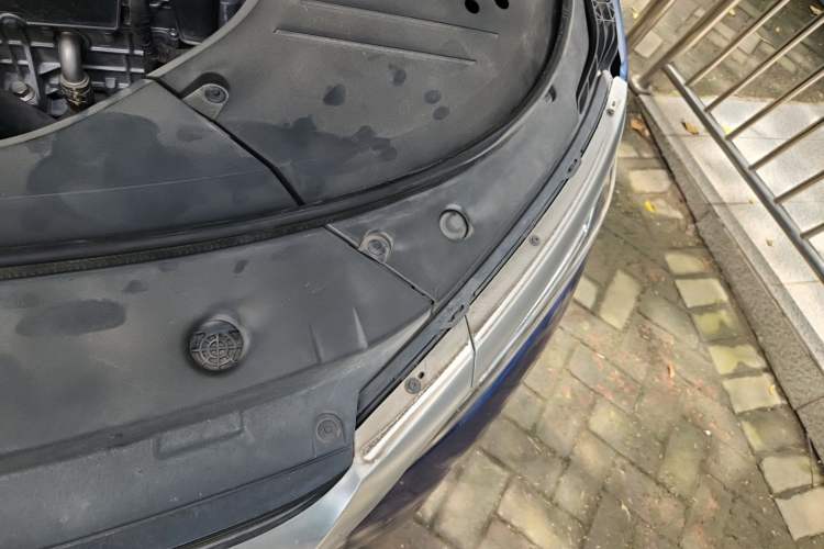 Used BYD Han 2022 DM-i 121KM Prestige Model Engine Bay Left
