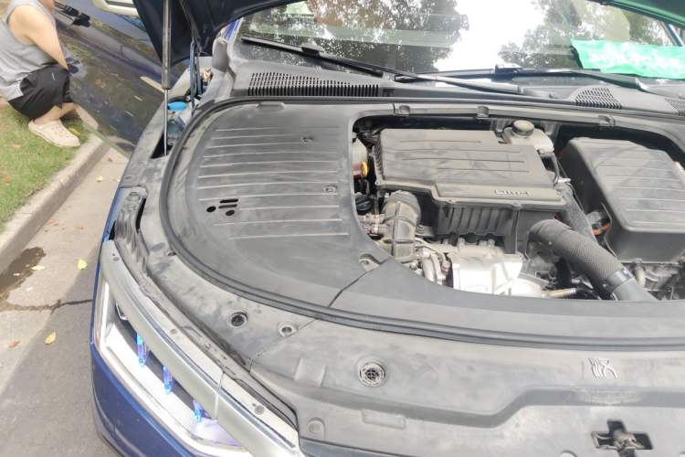 Used BYD Han 2022 DM-i 242km Flagship Model Engine Bay Right