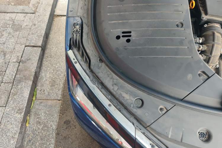 Used BYD Han 2022 DM-i 121KM Luxury Model Engine Bay Right