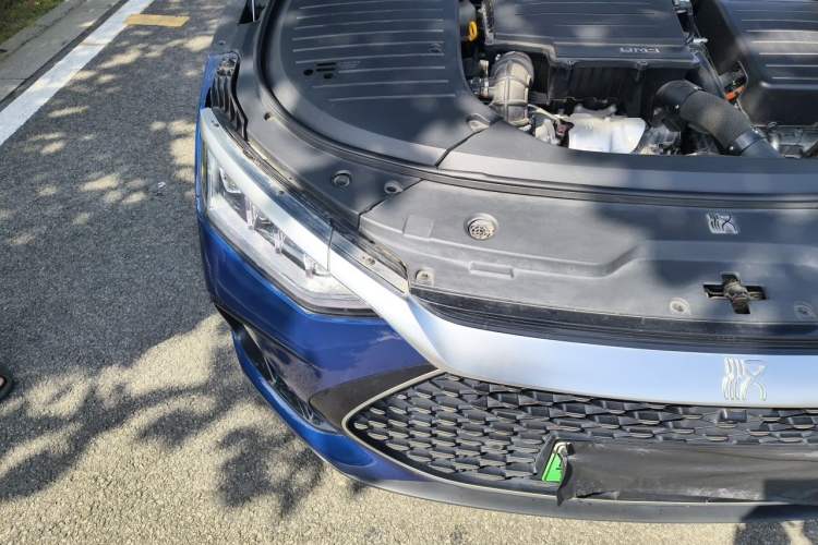 Used BYD Han 2022 DM-i 121KM Luxury Model Engine Bay Right