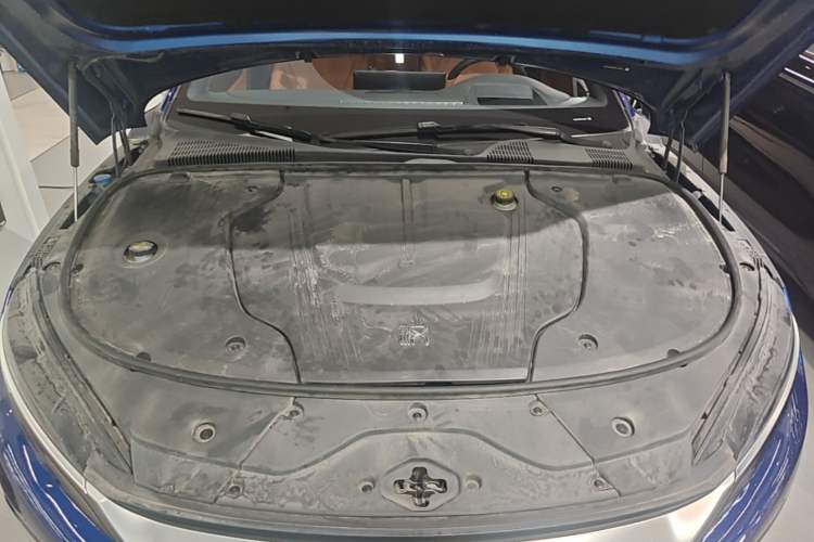 Used BYD Han 2022 EV Genesis Edition 715KM Front-Wheel-Drive Prestige Model Engine Bay