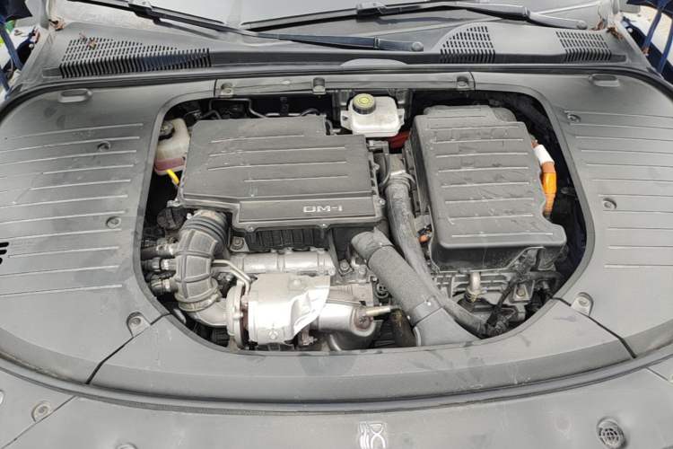 Used BYD Han 2022 DM-i 121KM Prestige Model Engine Bay
