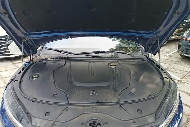 Used BYD Han 2022 EV Genesis Edition 715KM Front-Wheel-Drive Prestige Model Engine Bay
