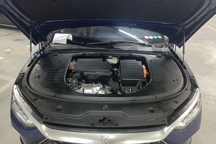 Used BYD Han 2022 DM-i 121KM Luxury Model Engine Bay