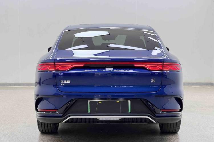 Used BYD Han 2022 EV Genesis Edition 715KM Front-Wheel-Drive Prestige Model Exterior 4