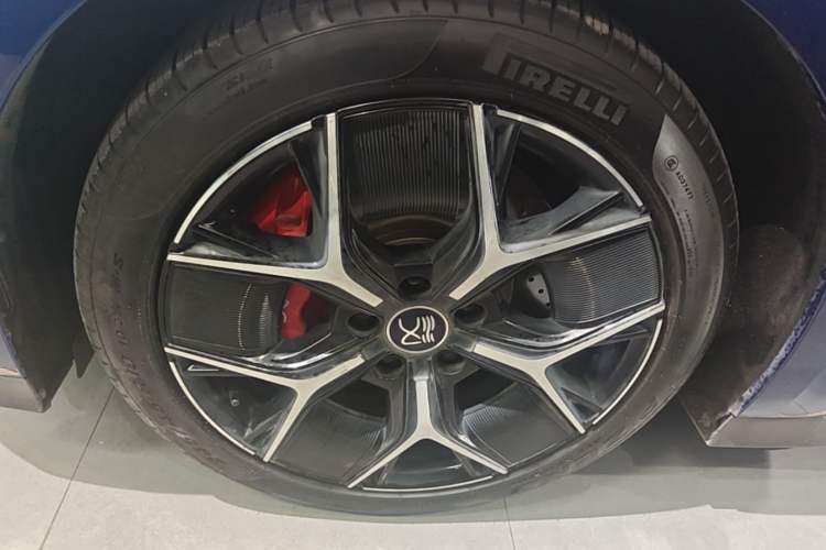 Used BYD Han 2022 EV Genesis Edition 715KM Front-Wheel-Drive Prestige Model Exterior 4