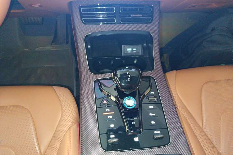 Used BYD Han 2022 EV Genesis Edition 715 km Front-Wheel-Drive Flagship Model Gear Lever