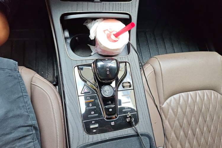 Used BYD Han 2022 DM-i 121KM Luxury Model Gear Lever