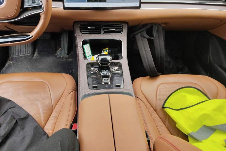 Used BYD Han 2022 DM-p 202km Four-Wheel Drive Flagship Model Gear Lever