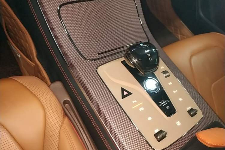 Used BYD Han 2022 EV Genesis Edition 715 km Front-Wheel-Drive Flagship Model Gear Lever