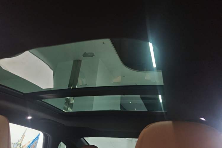 Used BYD Han 2022 EV Genesis Edition 715KM Front-Wheel-Drive Prestige Model Headliner