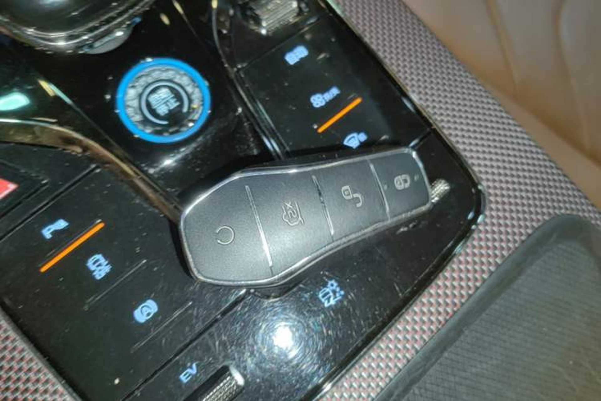 Used BYD Han 2022 DM-i 121KM Luxury Model Interior 1