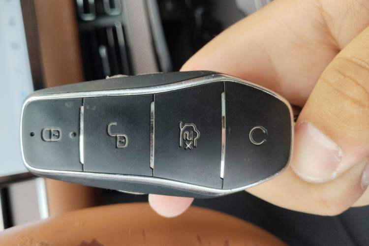 Used BYD Han 2022 DM-p 202km Four-Wheel Drive Flagship Model Interior 1