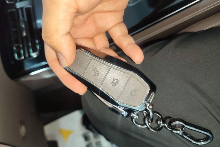 Used BYD Han 2022 DM-i 121KM Prestige Model Interior 1