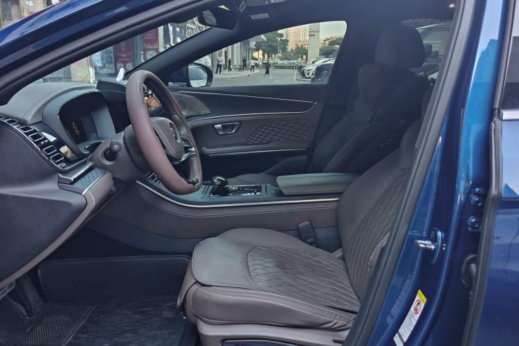 Used BYD Han 2022 EV Genesis Edition 610KM All-Wheel Drive Premium Model Interior 1