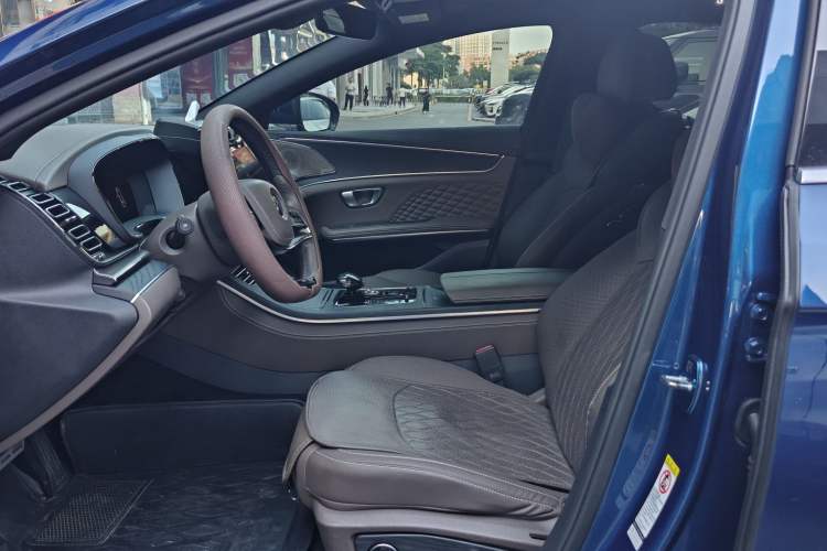 Used BYD Han 2022 EV Genesis Edition 610KM All-Wheel Drive Premium Model Interior 3