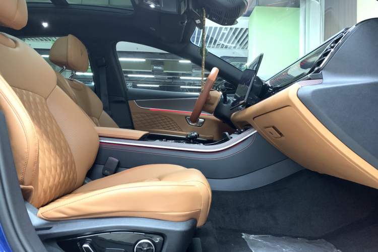 Used BYD Han 2022 EV Genesis Edition 610KM All-Wheel Drive Premium Model Interior 4