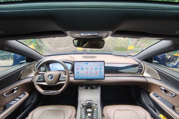 Used BYD Han 2022 DM-i 121KM Luxury Model Interior 4