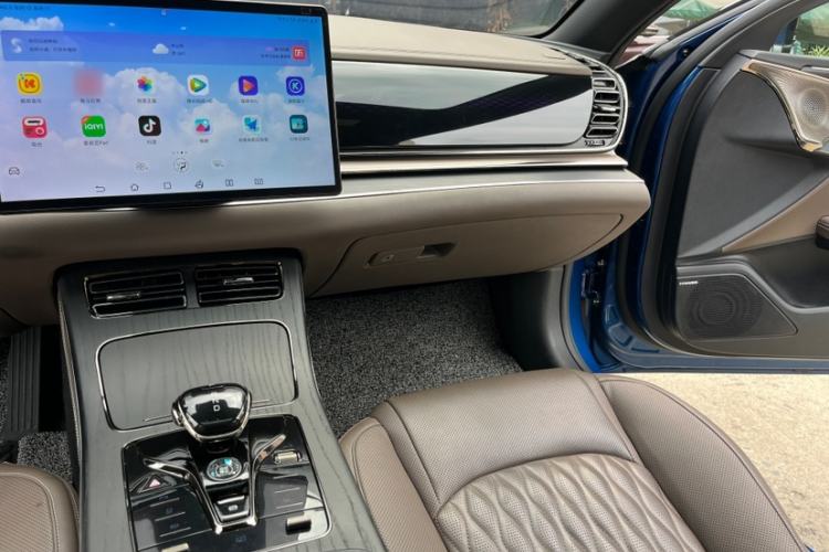 Used BYD Han 2022 DM-i 121KM Luxury Model Interior 8