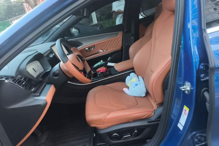 Used BYD Han 2022 DM-i 121KM Prestige Model Left Front Seat