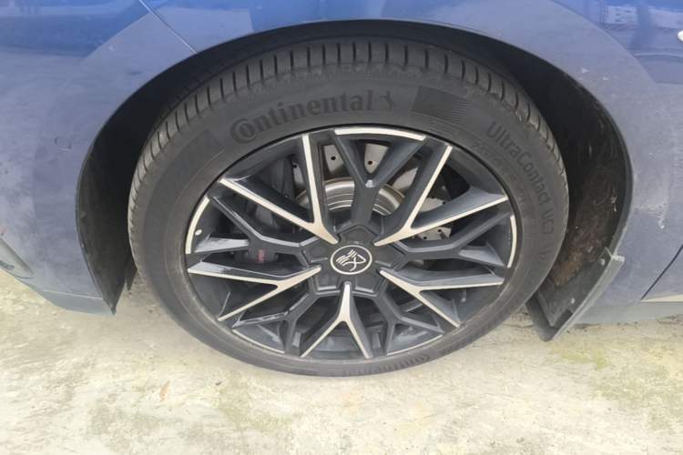 Used BYD Han 2022 EV Genesis Edition 610KM All-Wheel Drive Premium Model Left Front Wheel Hub