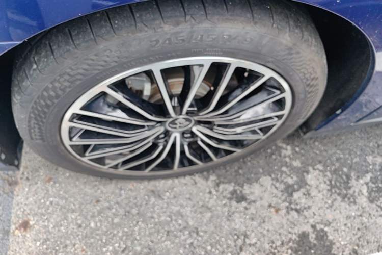 Used BYD Han 2022 DM-i 121KM Luxury Model Left Front Wheel Hub