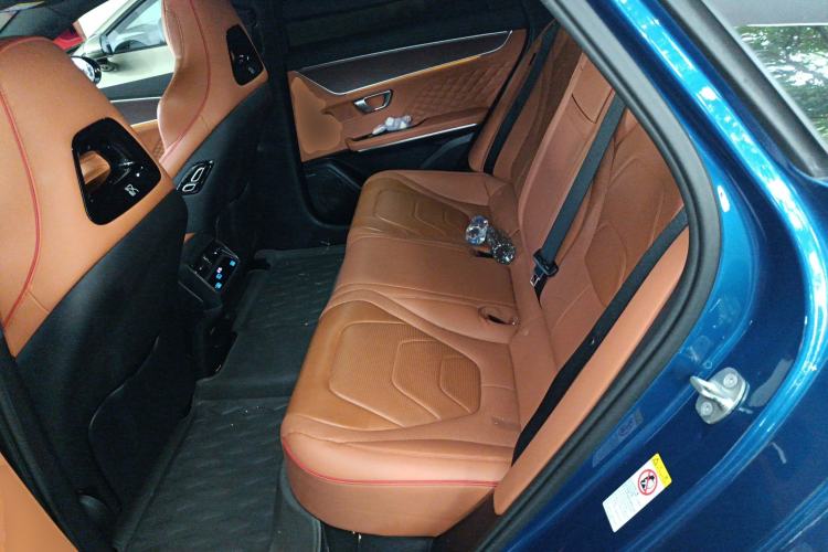 Used BYD Han 2022 EV Genesis Edition 715 km Front-Wheel-Drive Flagship Model Left Rear Seat