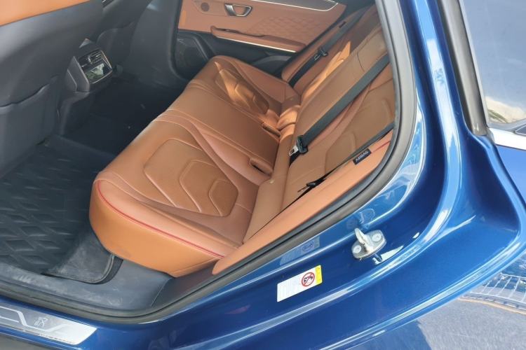 Used BYD Han 2022 DM-i 121KM Luxury Model Left Rear Seat
