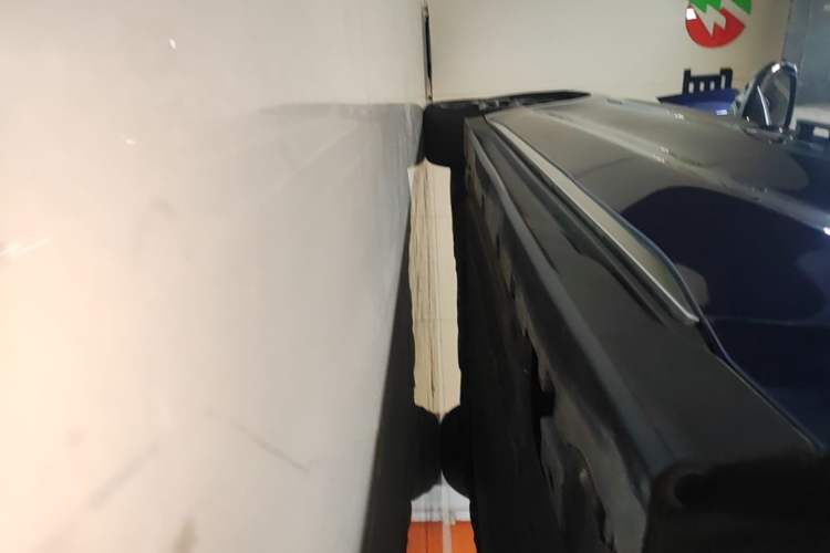 Used BYD Han 2022 EV Genesis Edition 610KM All-Wheel Drive Premium Model Left Side Sill