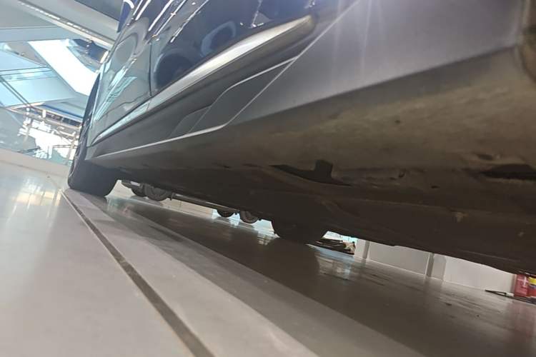 Used BYD Han 2022 EV Genesis Edition 715KM Front-Wheel-Drive Prestige Model Left Side Sill